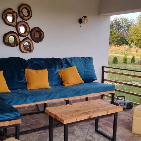 بيت للعطل Navisu Avlija Krusevica