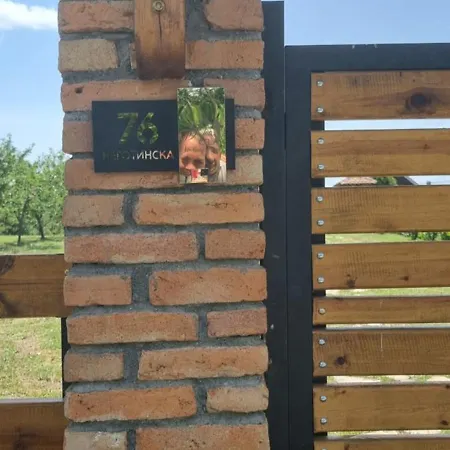 بيت للعطل Navisu Avlija Krusevica