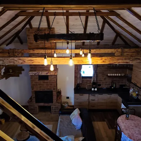 Navisu Avlija Ferienhaus